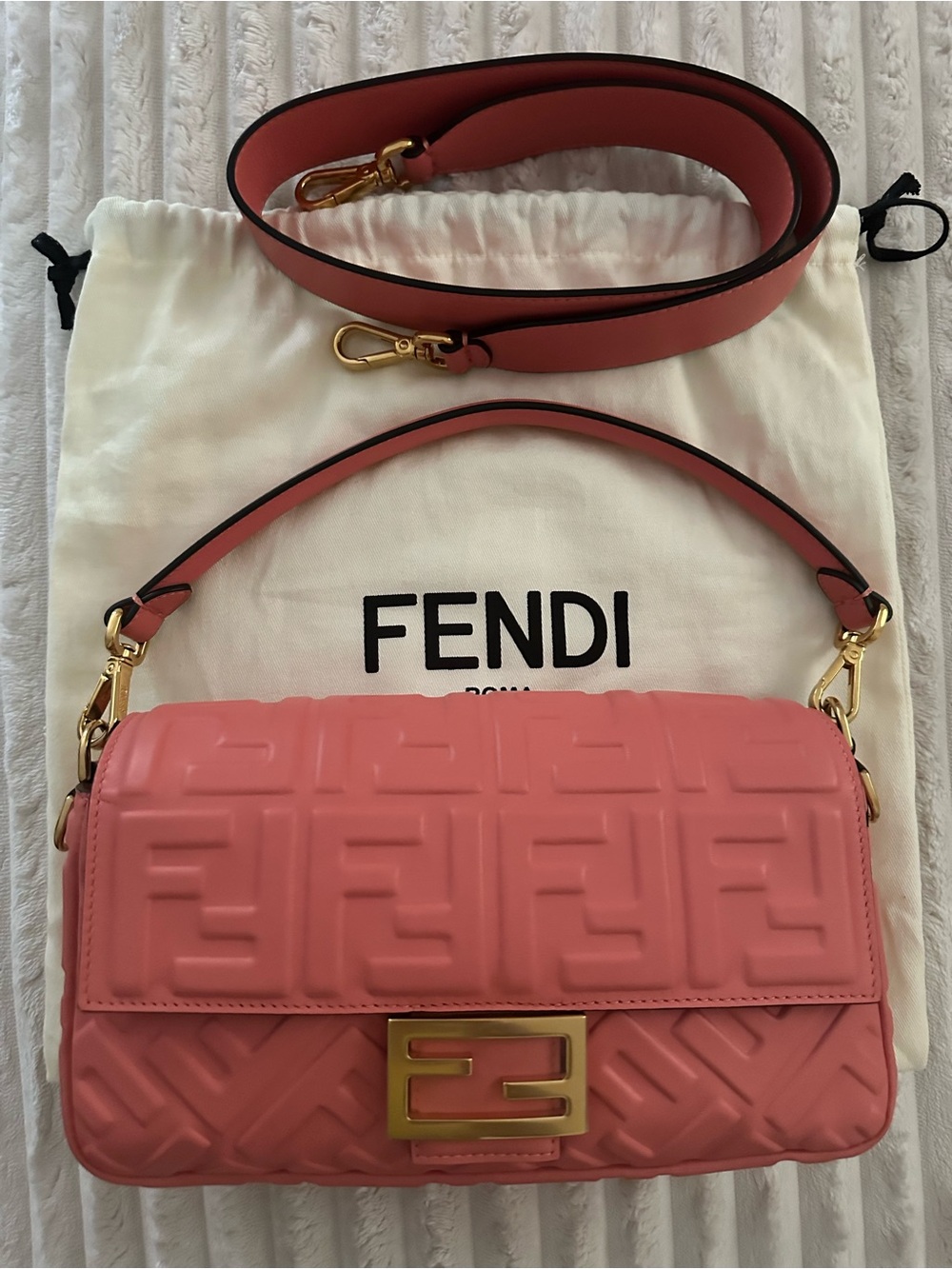 Fendi Baguette Shoulder Bag in Coral Pink